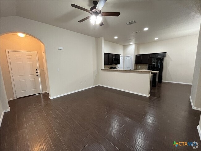 Building Photo - 681 Creekside Cir Rental