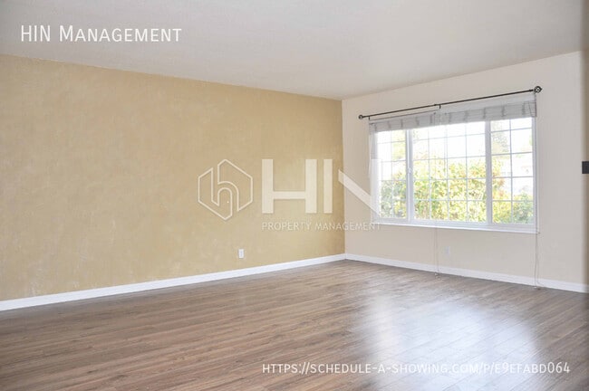 Photo - 2198 Goldcrest Cir