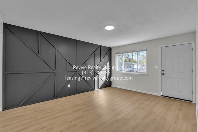 Photo - 15796 Kerstyn St