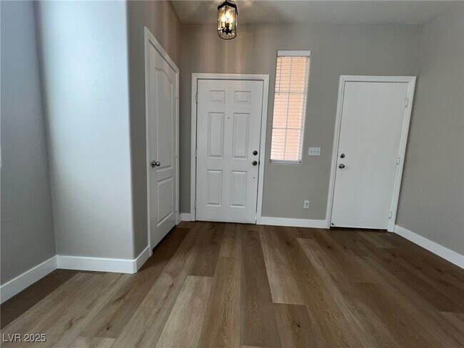 Photo - 10780 Valencia Hills St