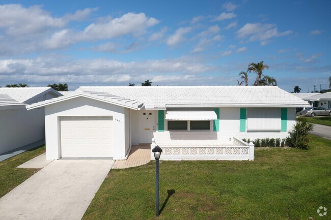 Building Photo - 1901 SW 13th Terrace Rental