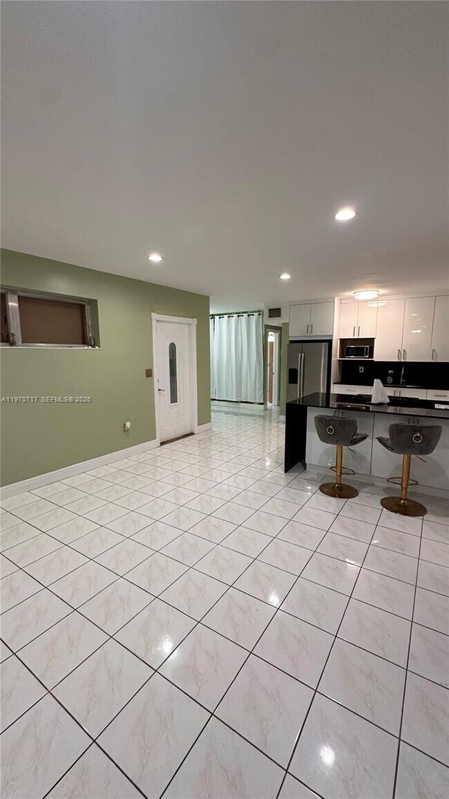 Photo - 110 NW 198th St