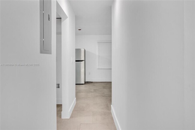 Photo - 610 NW 11th St