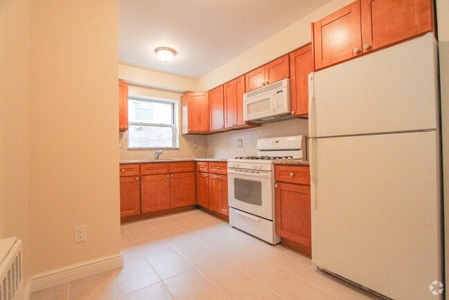 Building Photo - 219 W 252nd St Rental