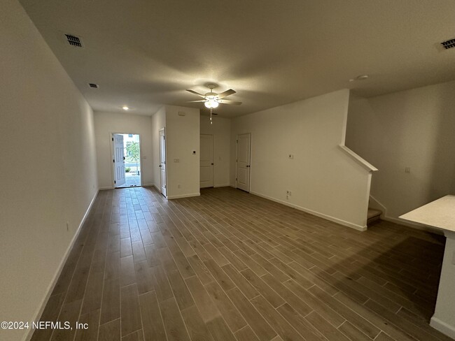Photo - 1684 Pacifico Wy