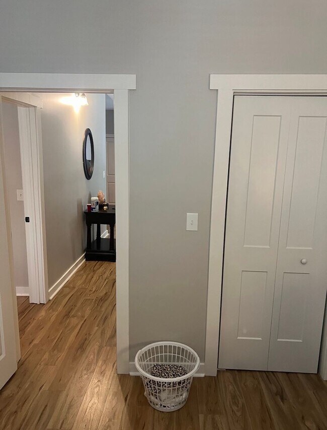 Photo - 1917 W Madison St Unidad #2