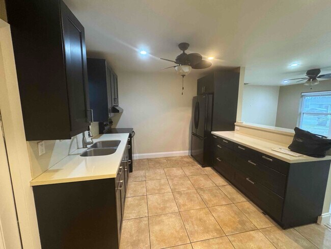 Photo - 401 SW 10th Terrace