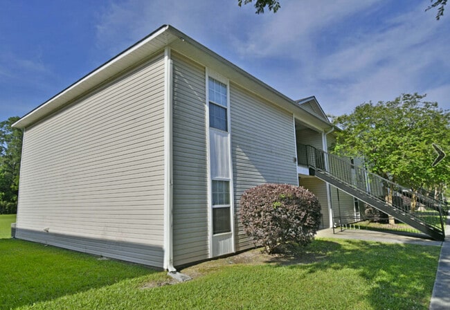 Photo - Spring Tree Apartments