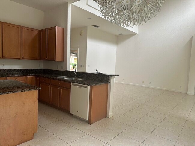 Photo - 8120 Bautista Way