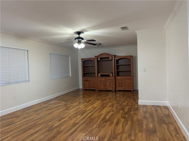 Photo - 1795 E Victoria Ave