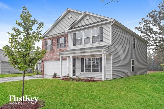 Photo - 487 Lochalsh Dr