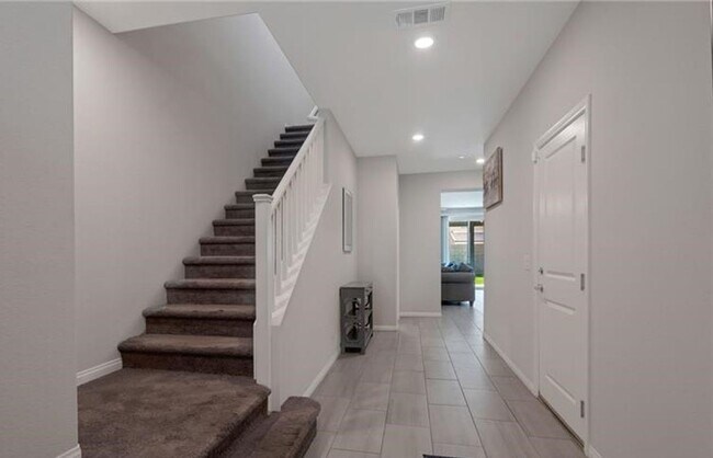 Photo - COMING SOON! 5/BD 3/BA Modern Home in Cul-de-Sac with Flexible Spaces & Large Backyard