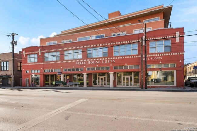 1 Bed 1 Bath Condo located in Southtown - 1 Bed 1 Bath Condo located in Southtown