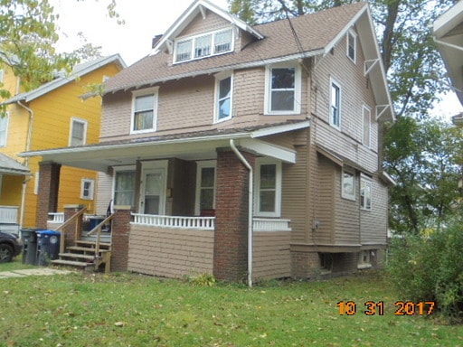 Building Photo - Large remodeled 4 bed 1 bath in West Akron !