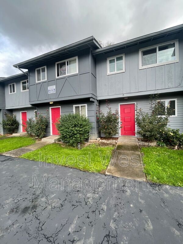 Photo - 1960-1933 33rd Ave