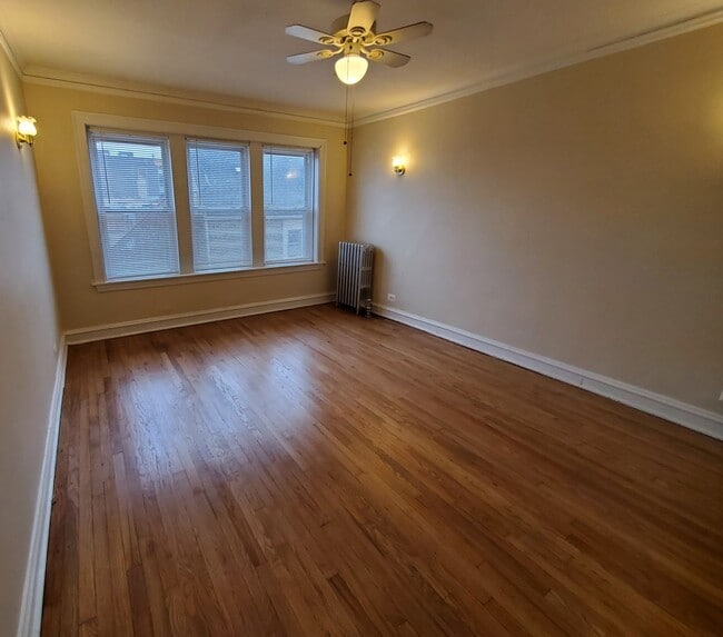 Photo - 3054 W Irving Park Rd Apartment Unit 2S