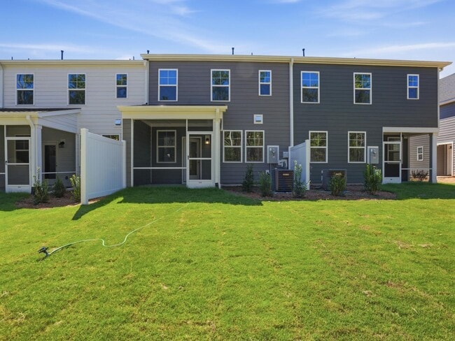 214 Deercroft Dr