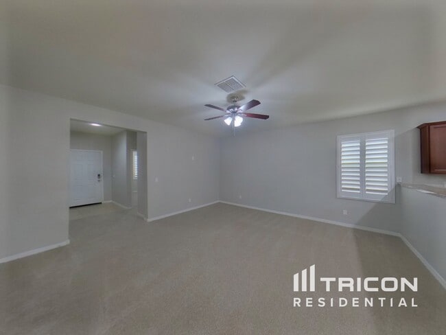 Photo - 40008 W Pryor Ln