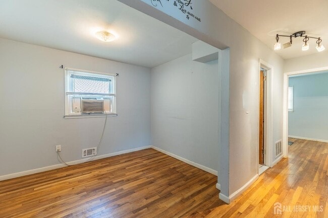 Photo - 111 Emerson St Unit 1