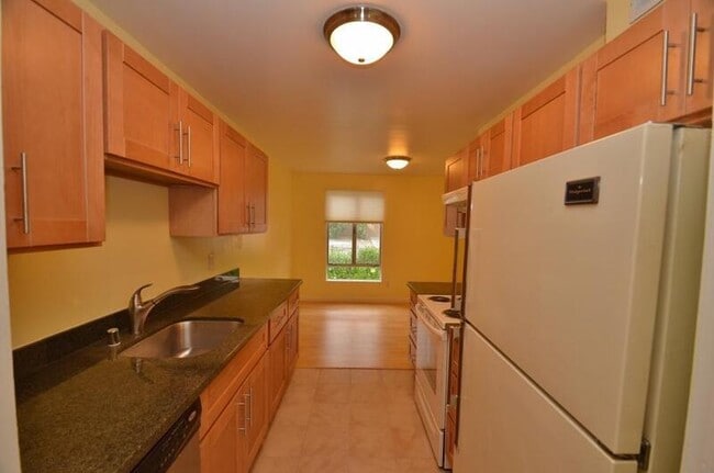 116 Surrey Ln