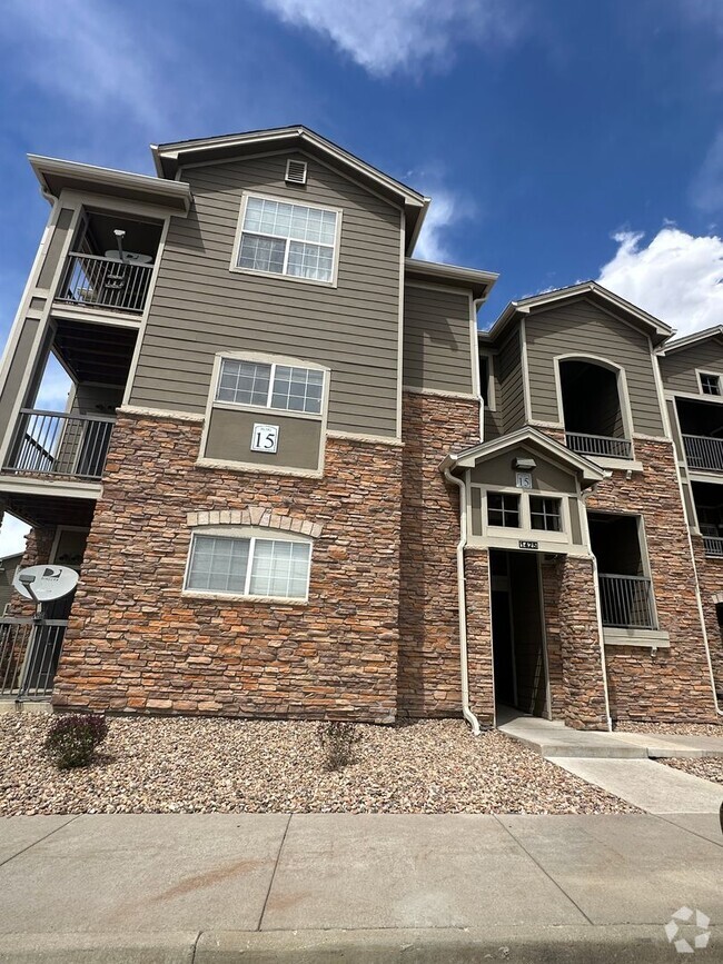 Building Photo - 2 bedroom 2 bathroom Condo in Erie
