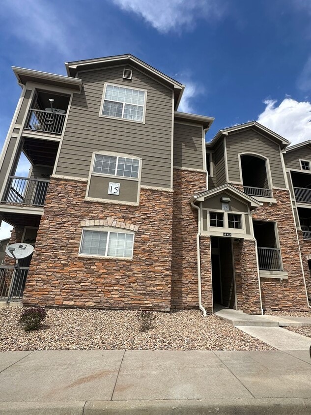 2 bedroom 2 bathroom Condo in Erie - 2 bedroom 2 bathroom Condo in Erie