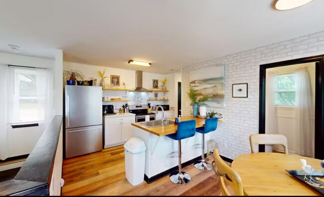 Photo - 112 McCurry Terrace