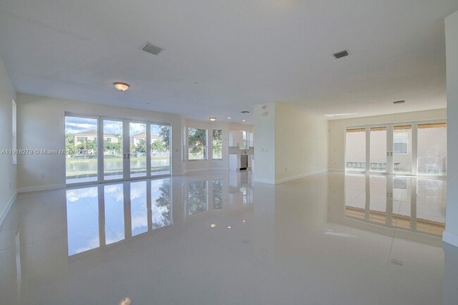 Photo - 15711 SW 53rd Ct