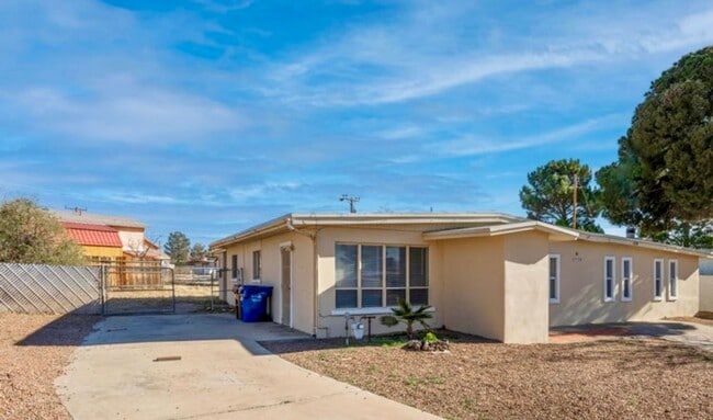 Building Photo - 1710 Betty Cir Rental