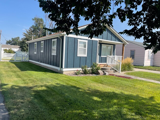 Photo - 1113 Avenue E