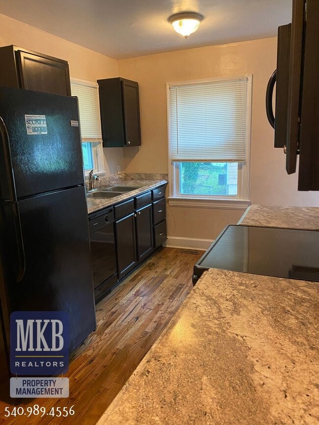 Photo - 3 Bedroom, 1 1/2 Bath Cape Cod