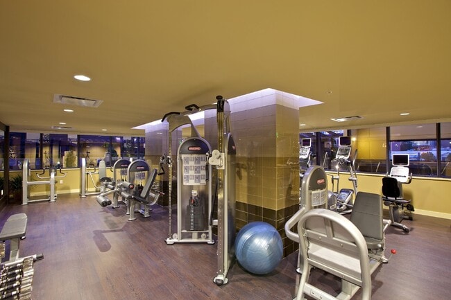 Photo - Ultimate Luxury Living: Fully Furnished Co...