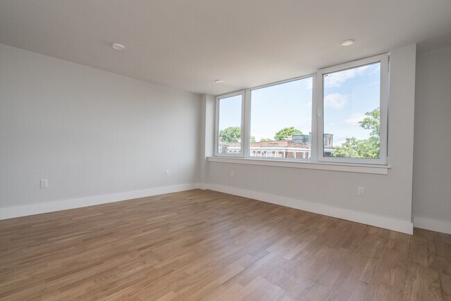 Photo - 334 Harvard St Unit A6