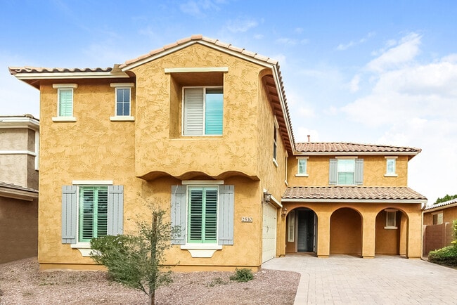 Building Photo - 2530 W Perola Dr