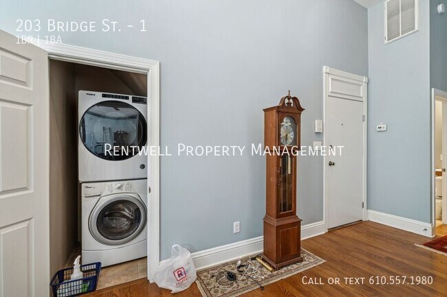 Photo - 203 Bridge St Unit 1