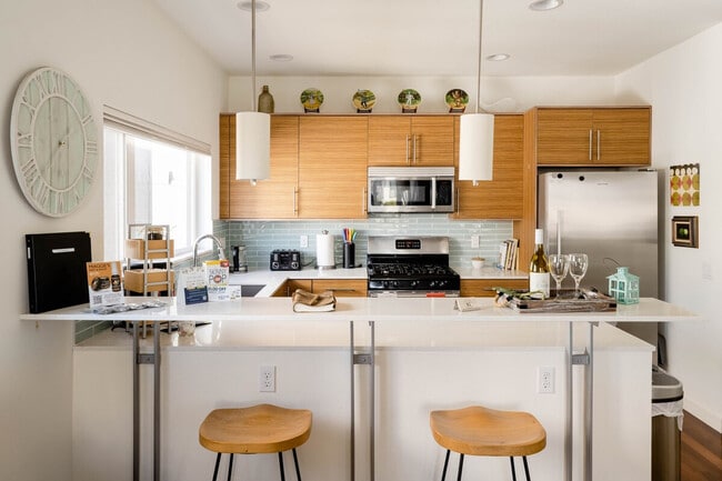 Photo - 3066 63rd Ave SW Unidad ID1051271P