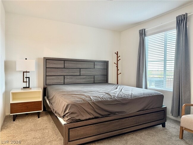 Photo - 5672 Beguiling Falls St