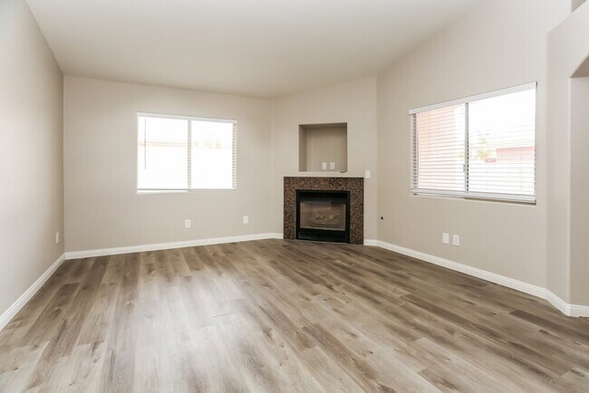Photo - 504 Stonehurst Dr