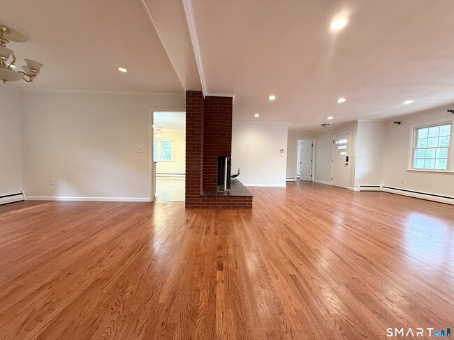 21 Byron Pl