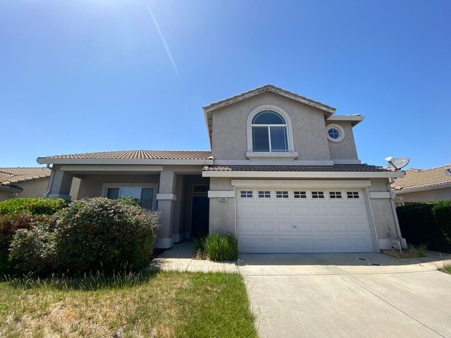 Spacious & Nice! - Spacious & Nice! House