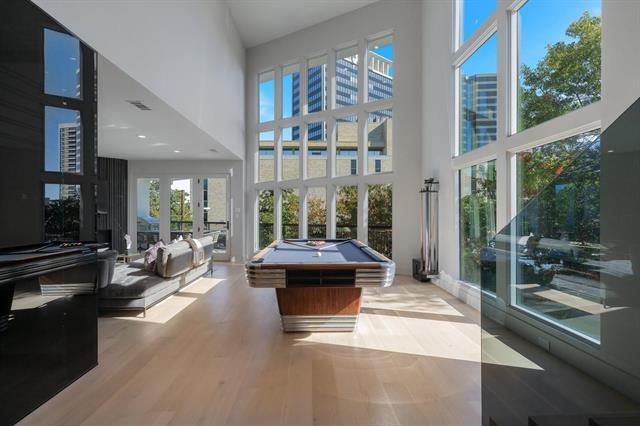 Photo - 3731 Gilbert Ave