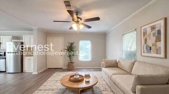 Photo - 11711 Greenglen Dr