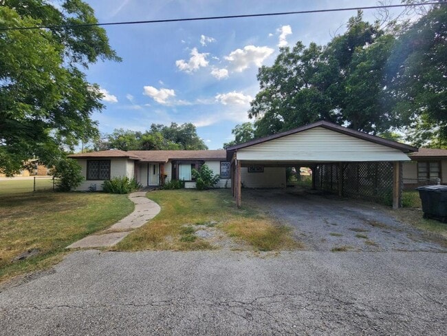 Building Photo - 803 N Oneal St Rental