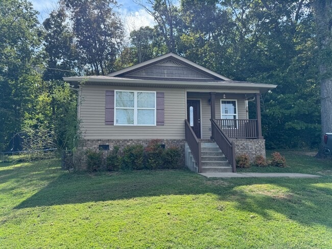 Building Photo - FOR LEASE- 2 BEDROOM HOME ON ROGERS LN!