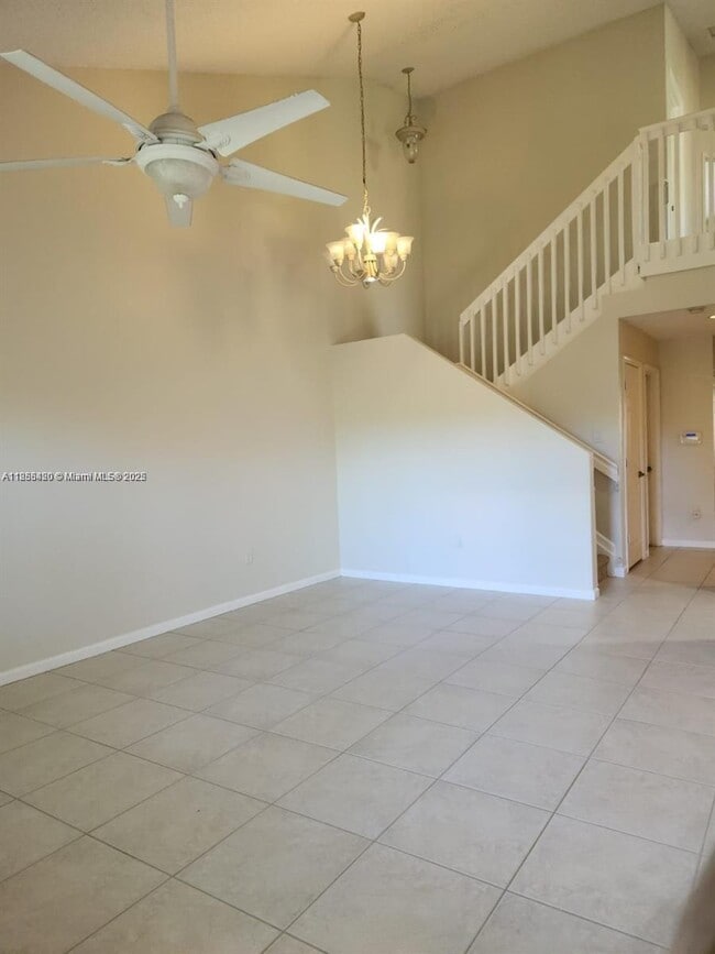 Photo - 2090 NW 99th Way