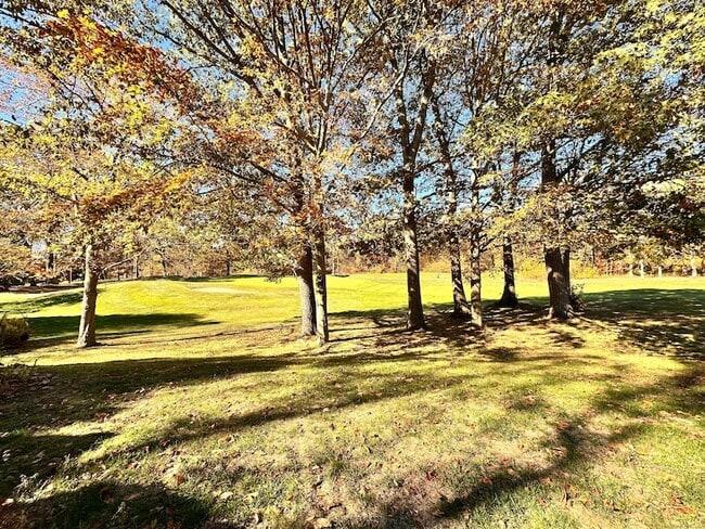 Photo - 193 Bayfield Ln