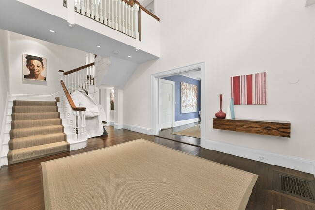 Photo - 17 Farrar St