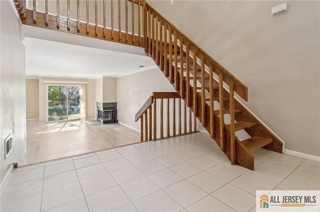 Photo - 10 Brookline Ct Unidad G