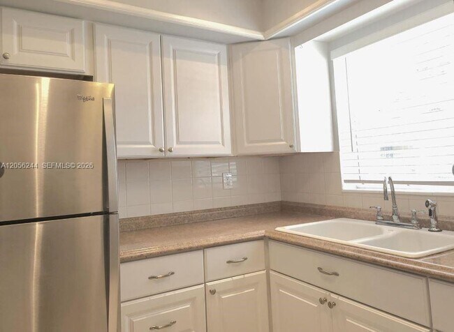 2528 Emory Dr E Unit C