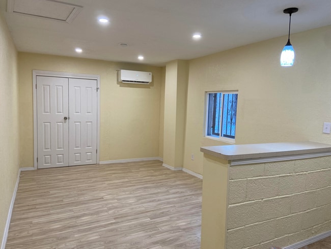 Photo - 2221 Gold Ave Unit C